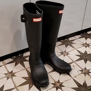 Hunter rain boots